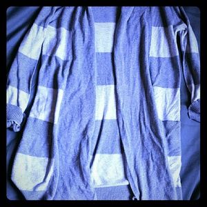 Quarter sleeve cardigan